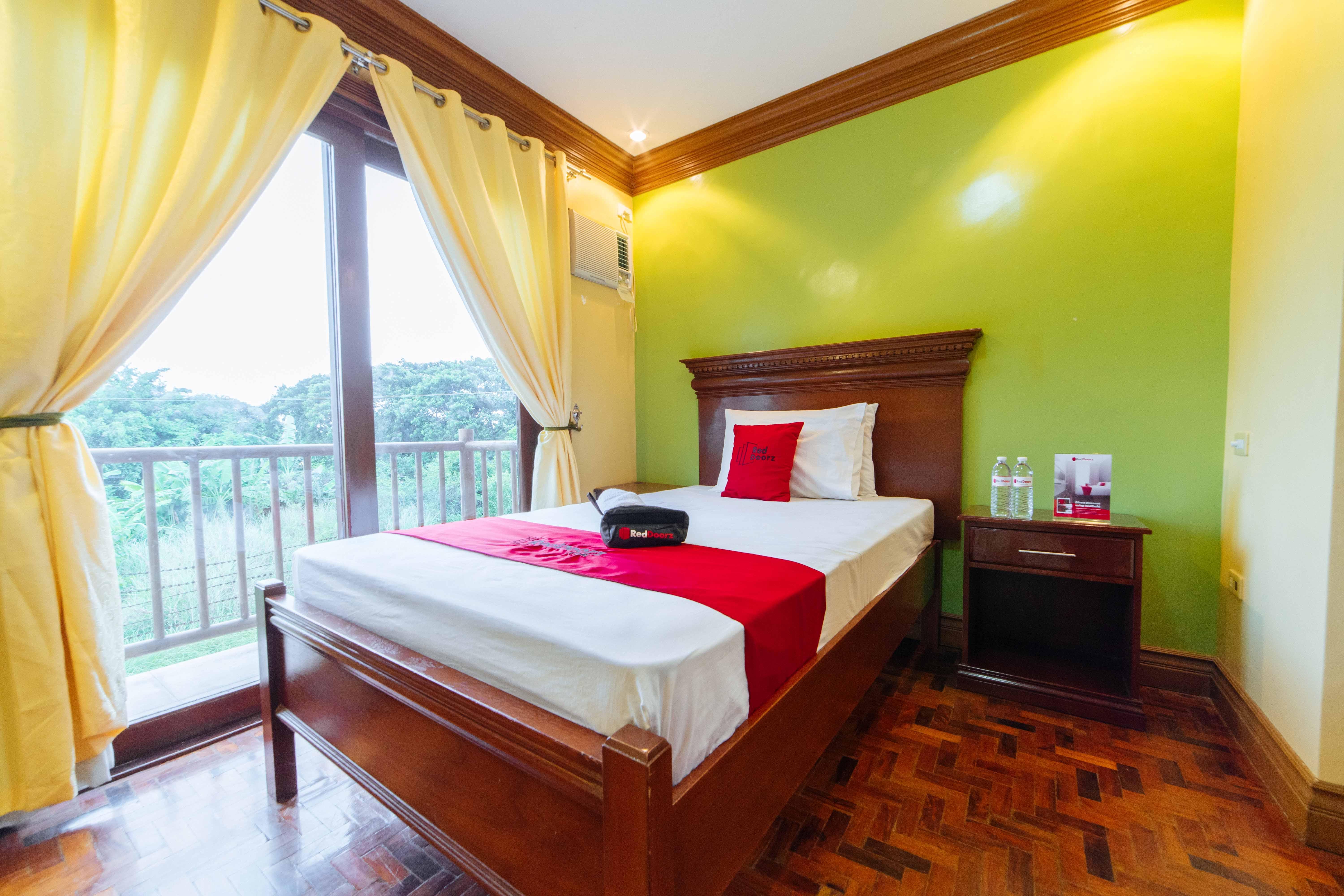 Reddoorz Plus @ Starhomes Olivianville Tarlac City Εξωτερικό φωτογραφία